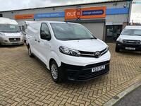 TOYOTA PROACE