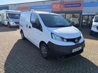 NISSAN NV200